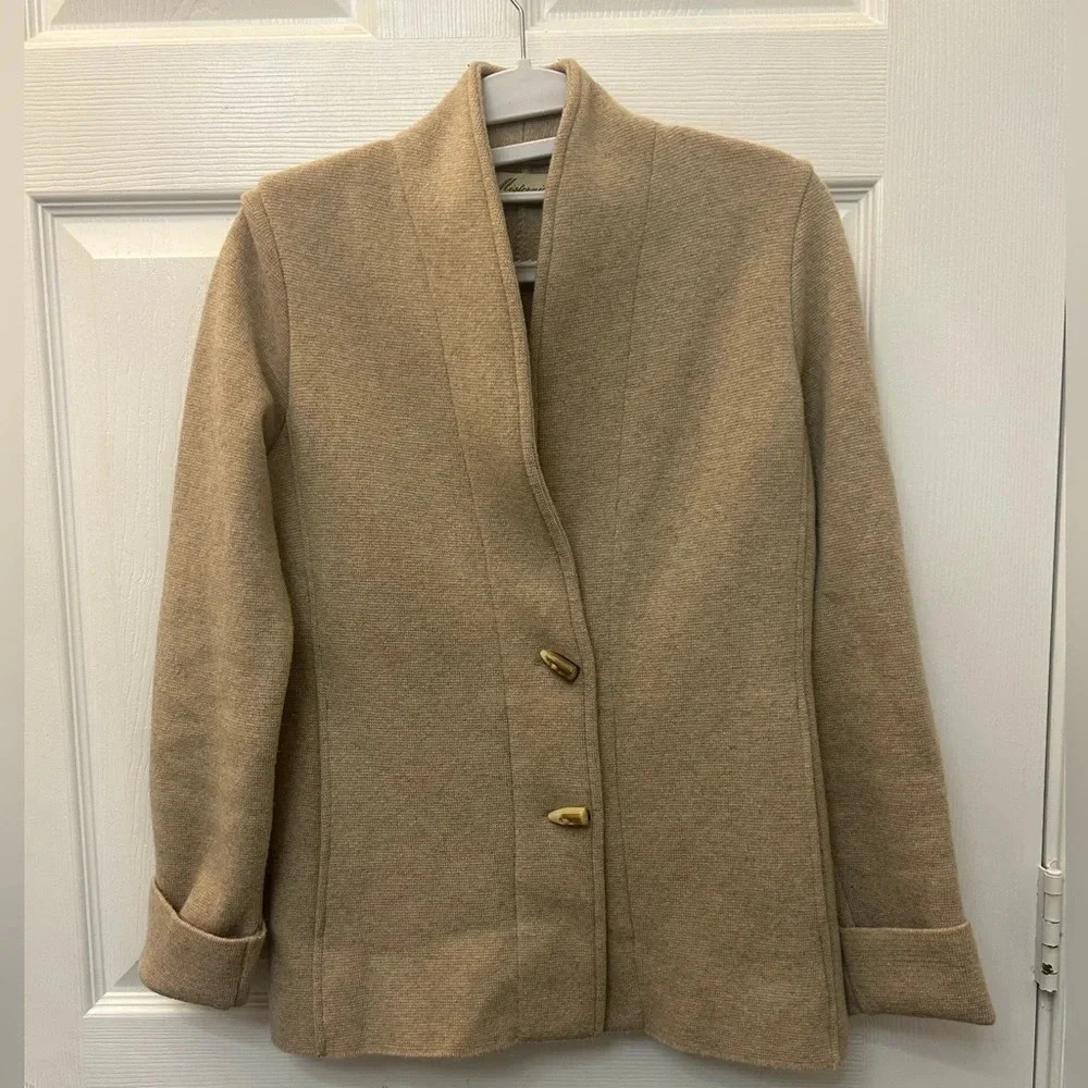 ! misternic cashemere jacket size 42